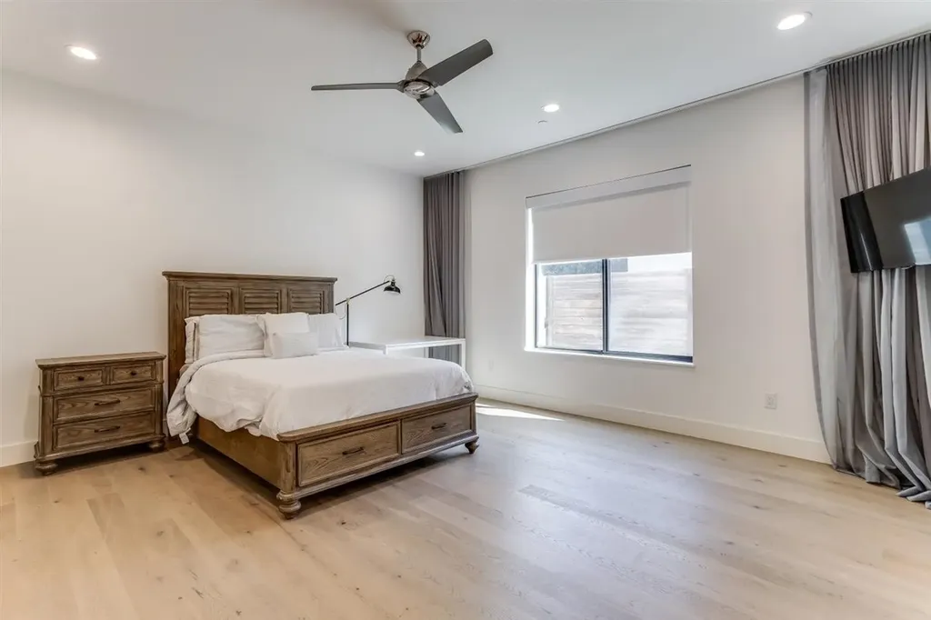 3923 Cole Avenue Dallas TX 75204