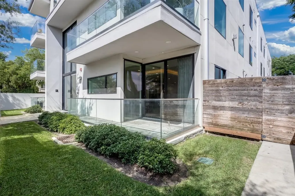 3923 Cole Avenue Dallas TX 75204