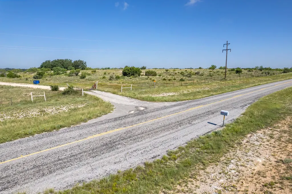 1570 Fm 2805 Talpa TX 76882