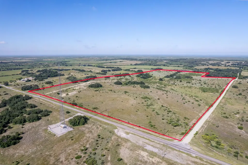 1570 Fm 2805 Talpa TX 76882