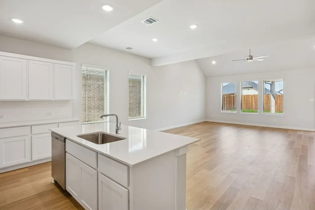5909 Grover Drive Princeton TX 75071