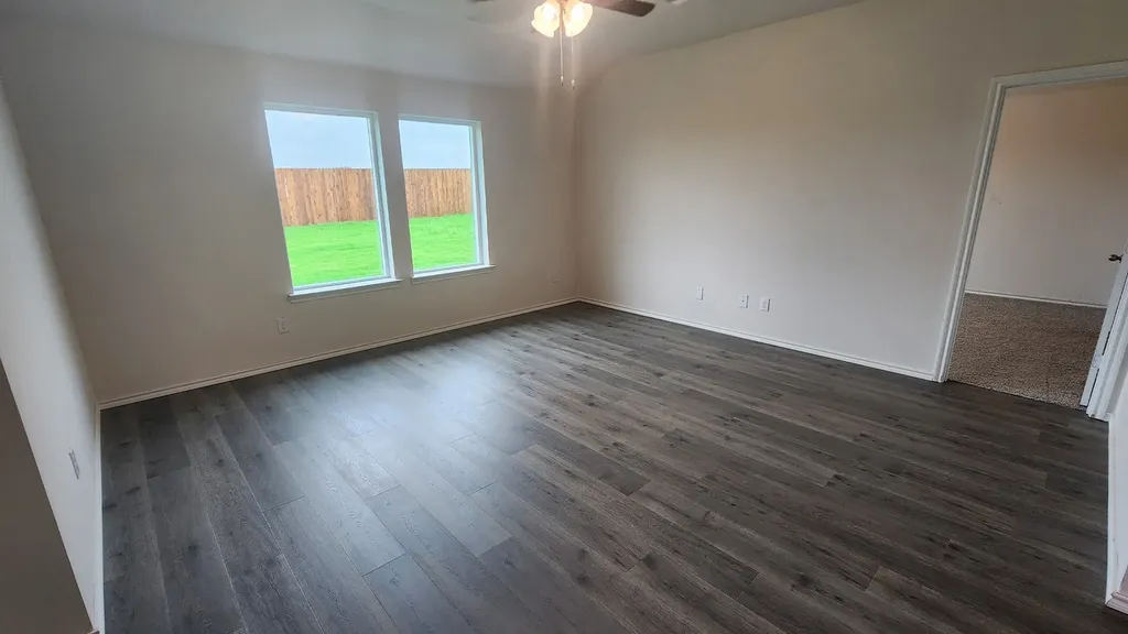 1204 Breezy Oak Drive Nevada TX 75173