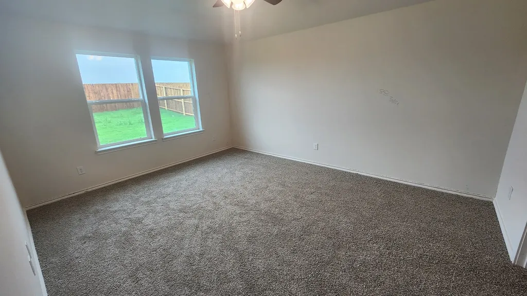 1204 Breezy Oak Drive Nevada TX 75173