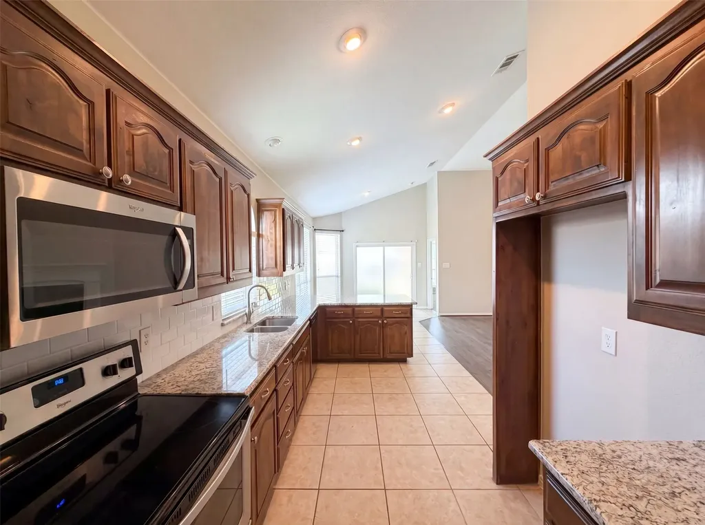 1205 Kachina Lane Fort Worth TX 76052