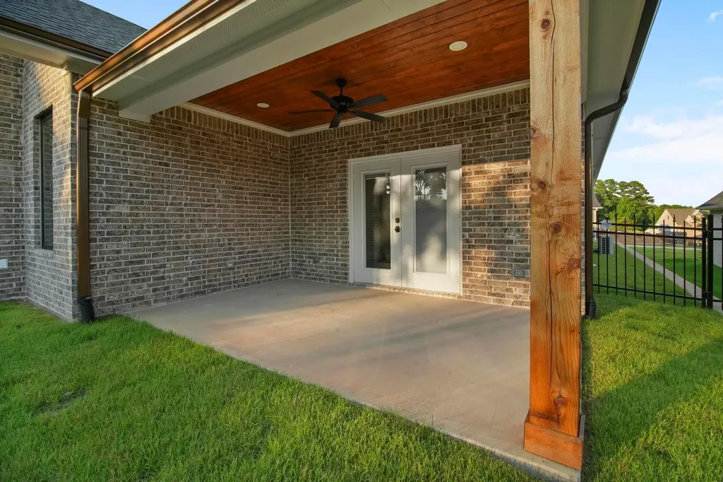 9244 Villas Court Tyler TX 75703