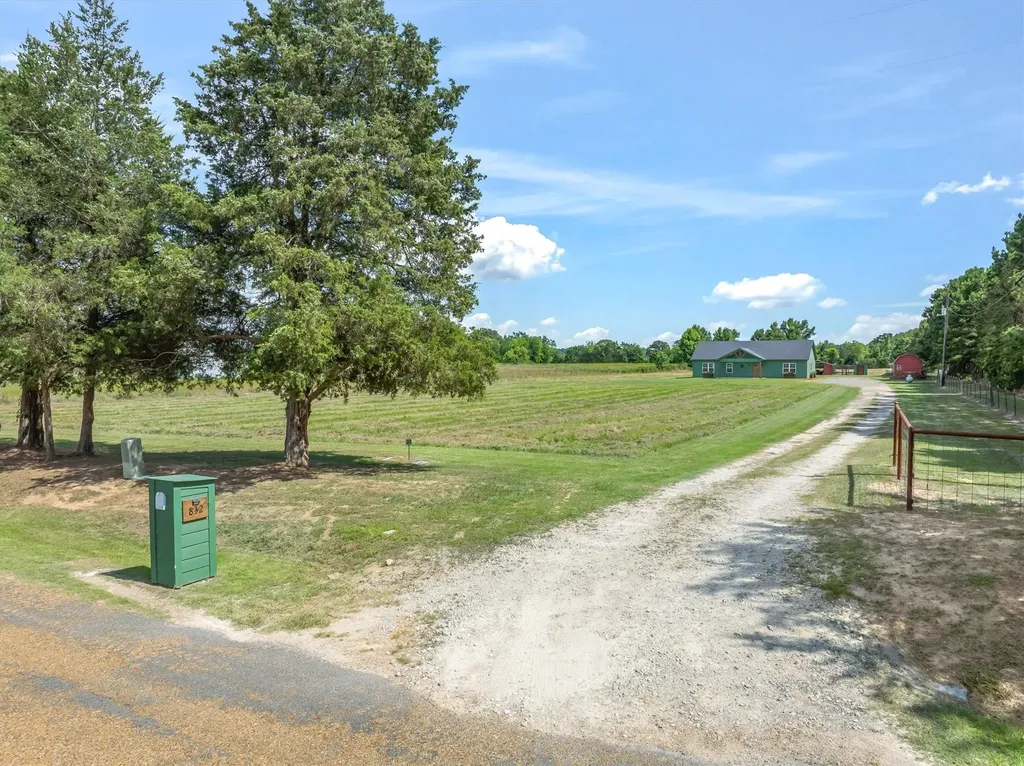 832 Vz County Road 4512 Ben Wheeler TX 75754