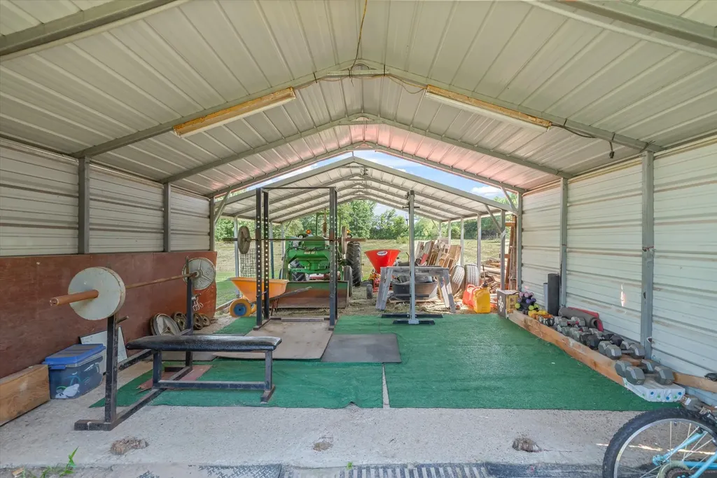 832 Vz County Road 4512 Ben Wheeler TX 75754