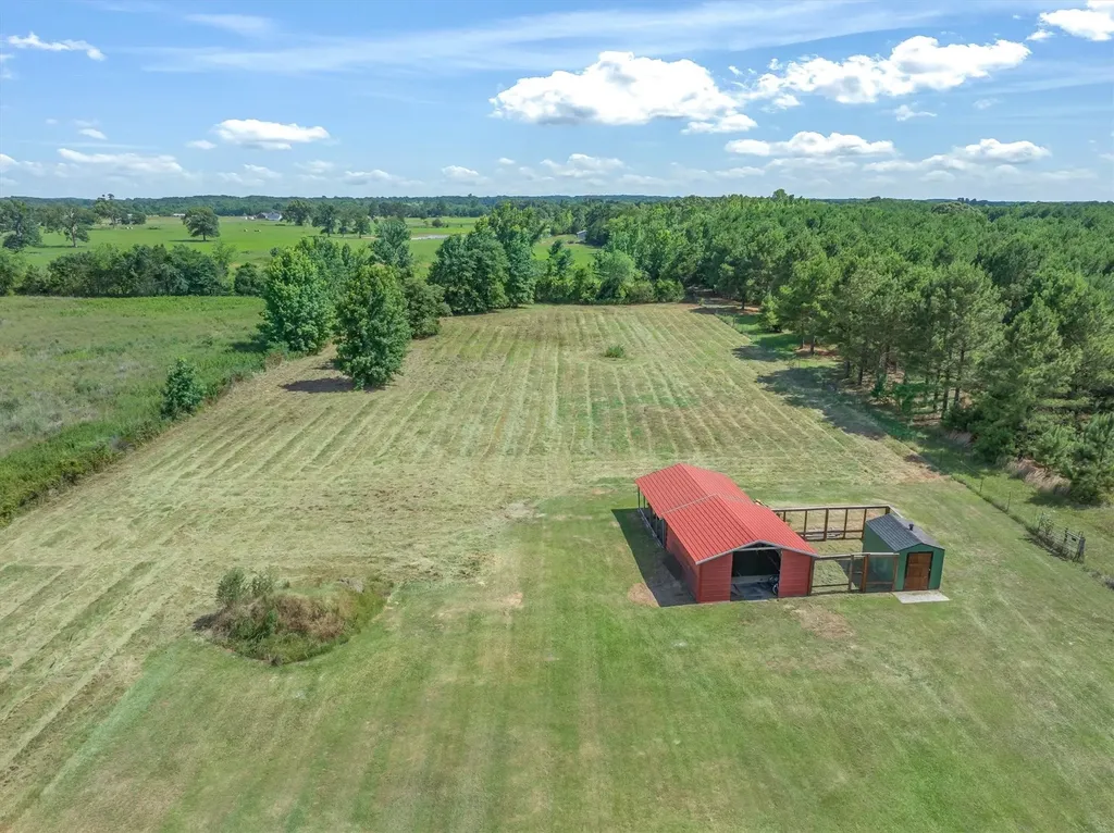 832 Vz County Road 4512 Ben Wheeler TX 75754