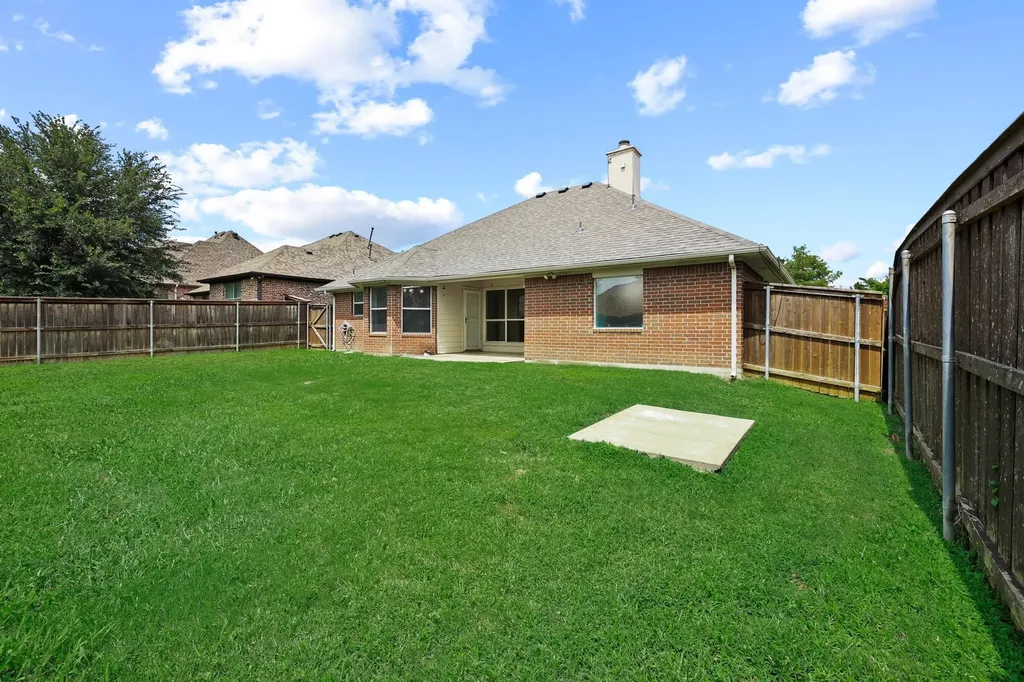 4810 Hilre Lane Sherman TX 75092