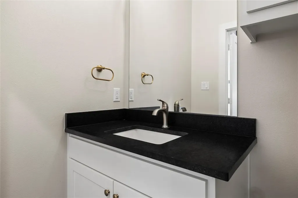 118 Sides Boulevard Bullard TX 75757