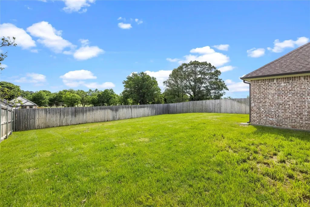 118 Sides Boulevard Bullard TX 75757