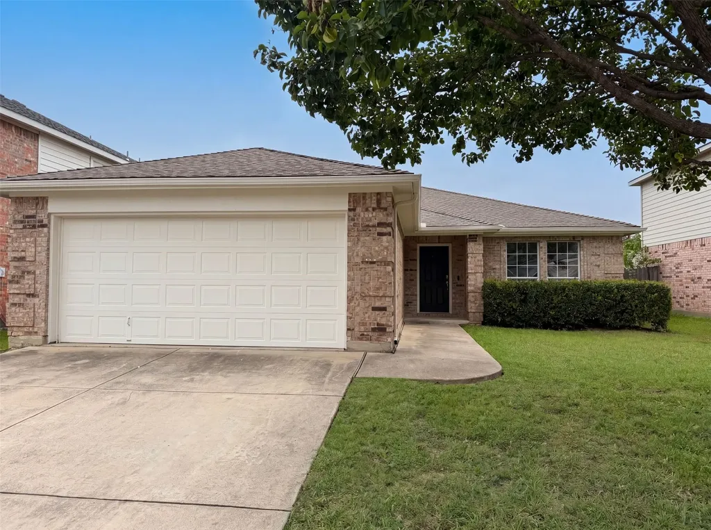 10428 Turning Leaf Trail Fort Worth TX 76131