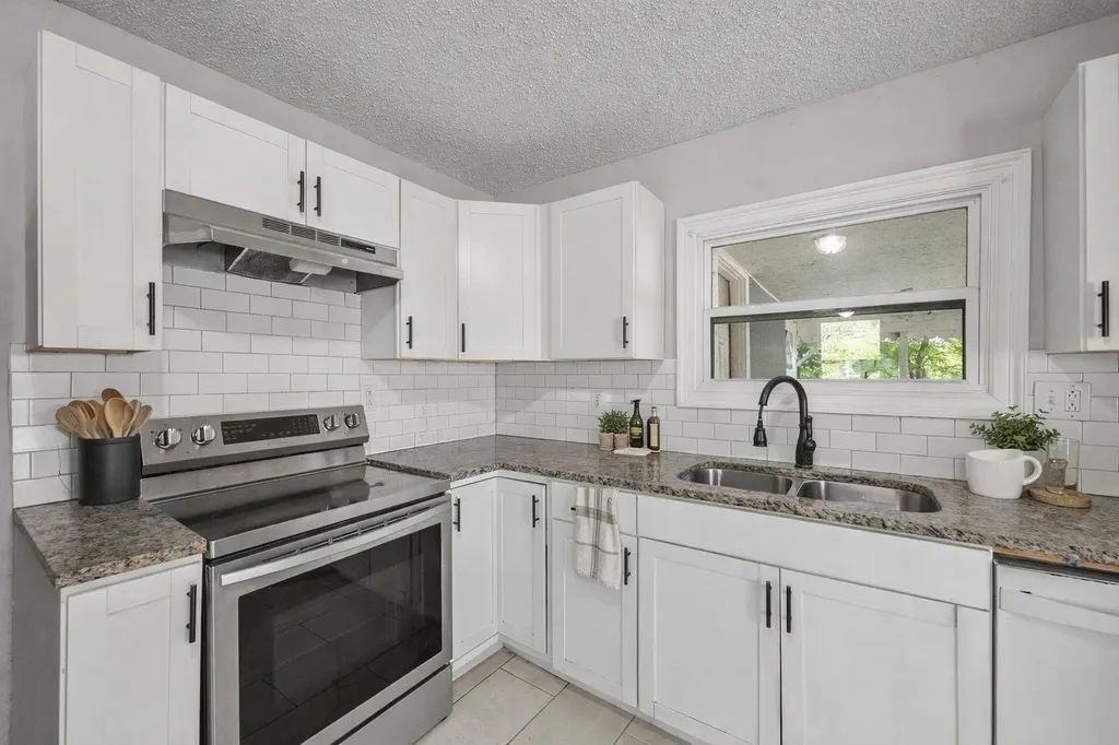 4203 Cordell Street Greenville TX 75401