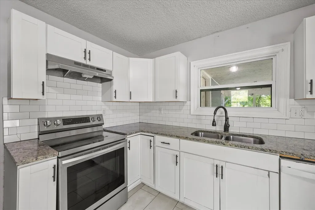 4203 Cordell Street Greenville TX 75401
