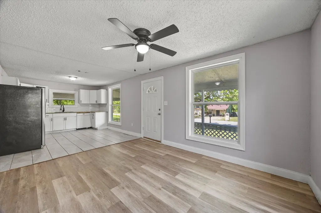 4203 Cordell Street Greenville TX 75401