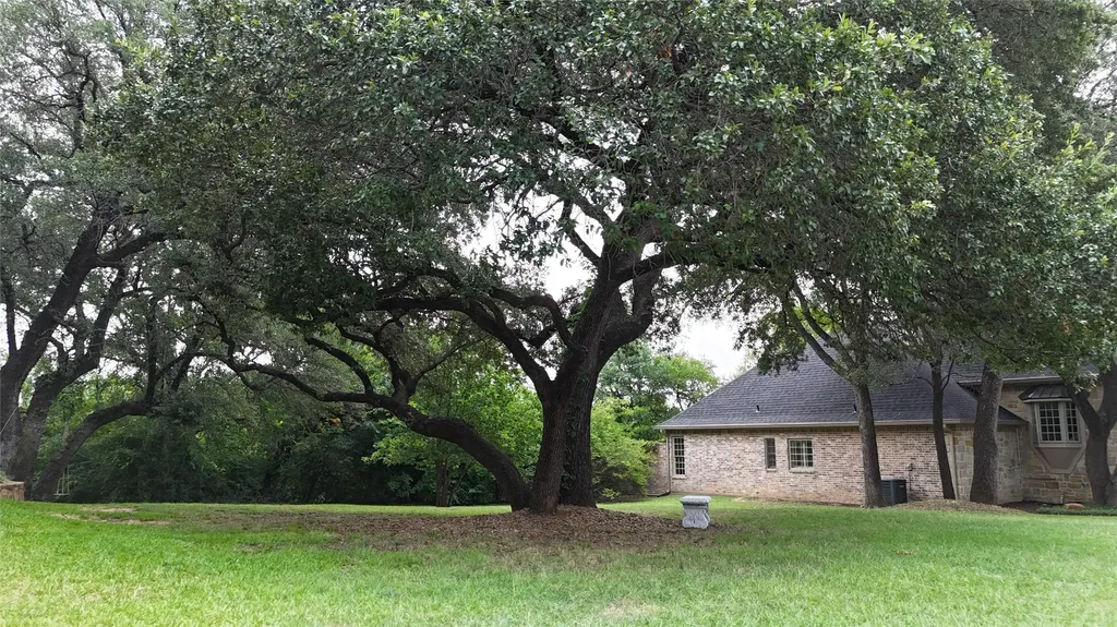 1100 Brae Court Fort Worth TX 76111