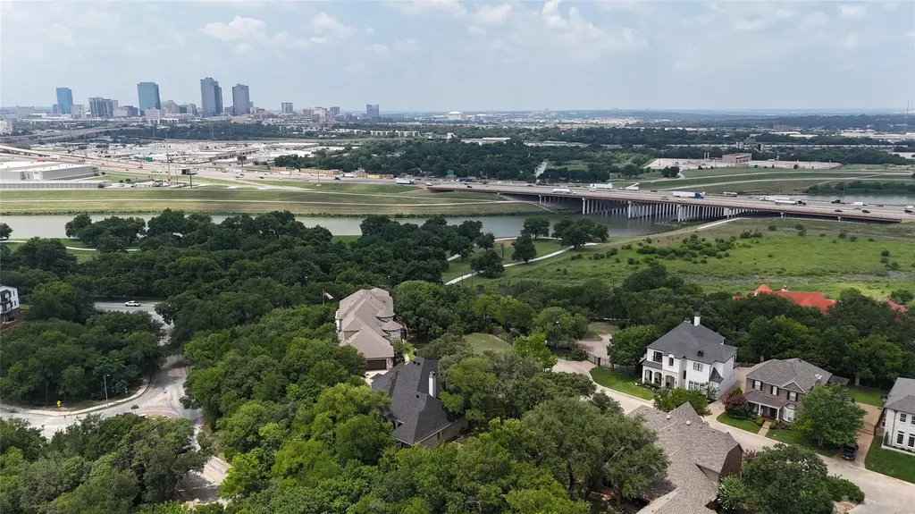1100 Brae Court Fort Worth TX 76111