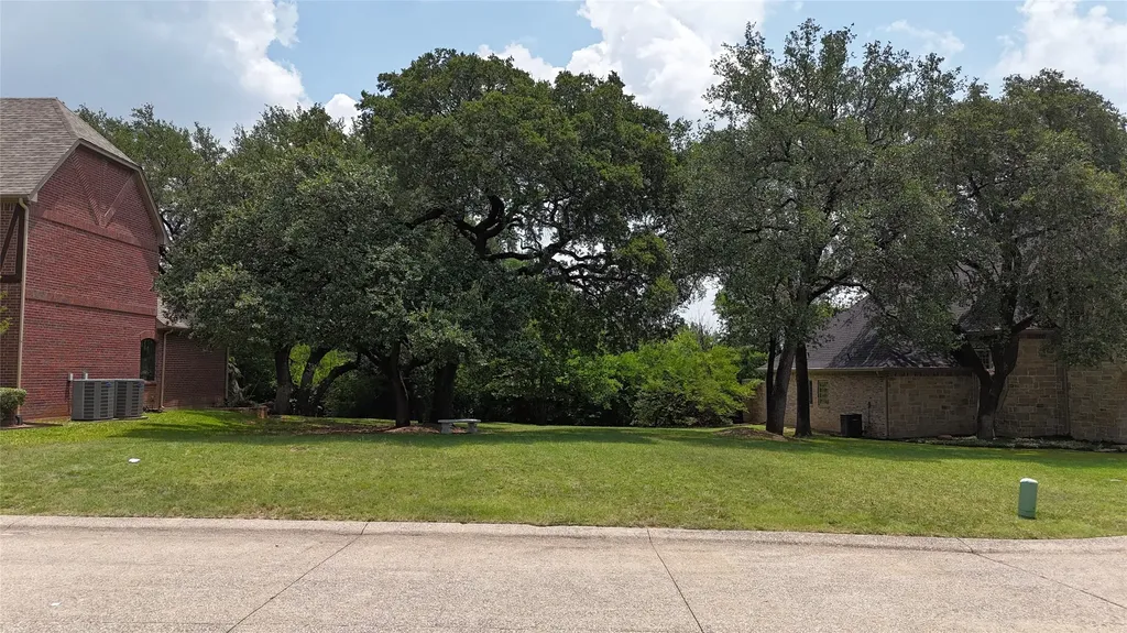1100 Brae Court Fort Worth TX 76111