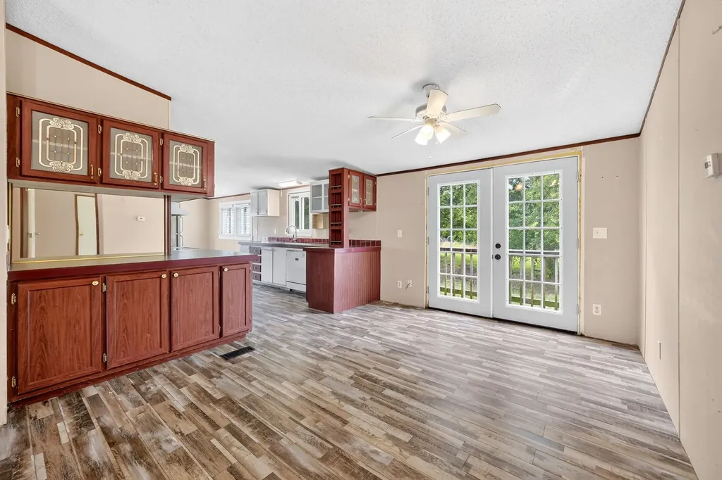 929 W Sterrett Road Waxahachie TX 75167