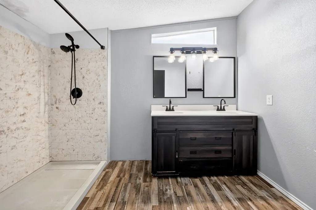 929 W Sterrett Road Waxahachie TX 75167