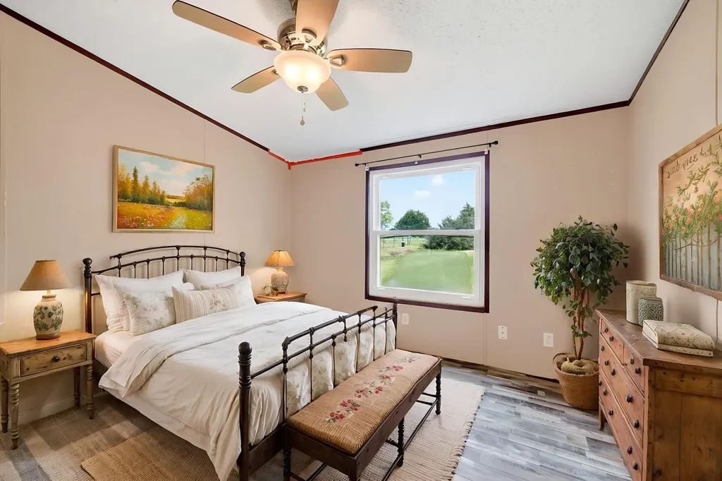 929 W Sterrett Road Waxahachie TX 75167