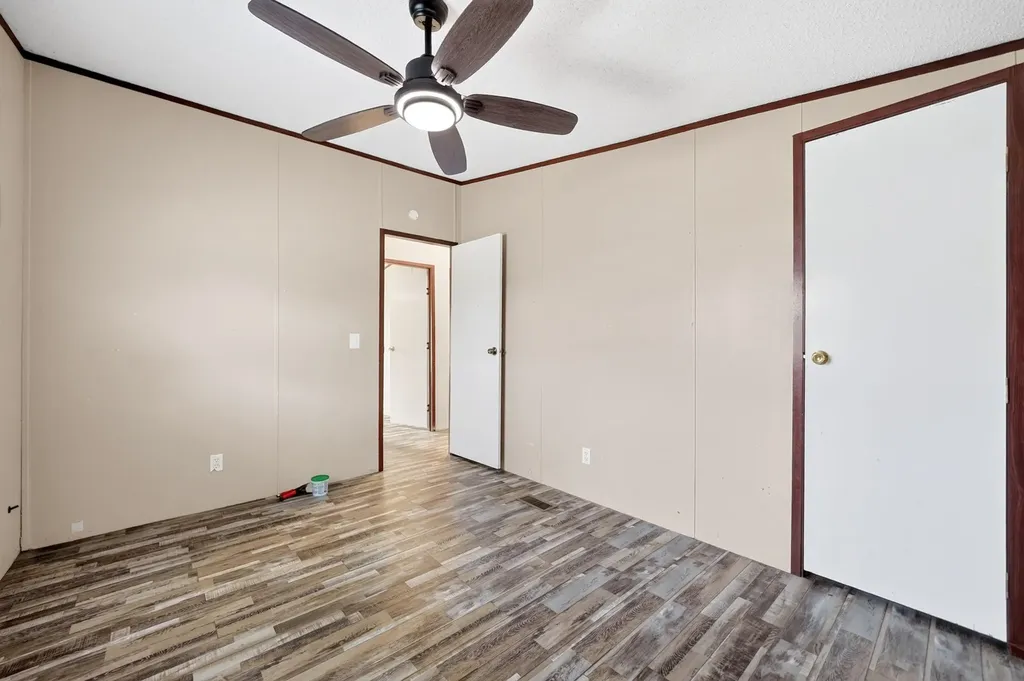 929 W Sterrett Road Waxahachie TX 75167