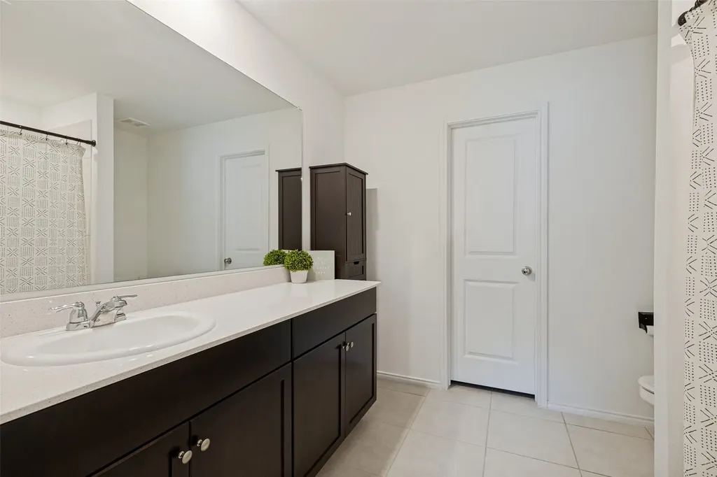 1376 Beach Drive Pelican Bay TX 76020