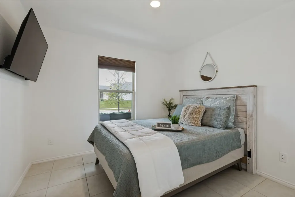 1376 Beach Drive Pelican Bay TX 76020