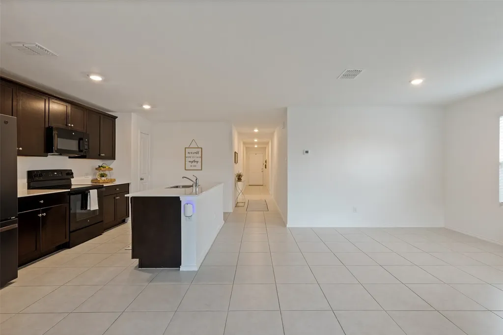 1376 Beach Drive Pelican Bay TX 76020