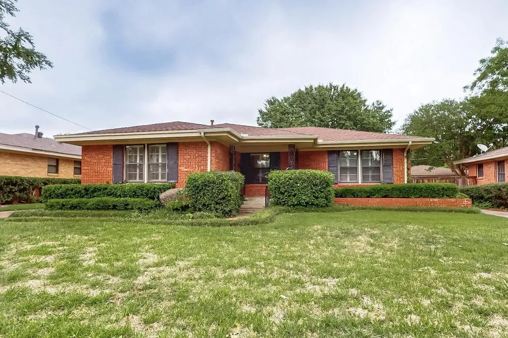 Dallas TX, 7305 Lehigh Drive