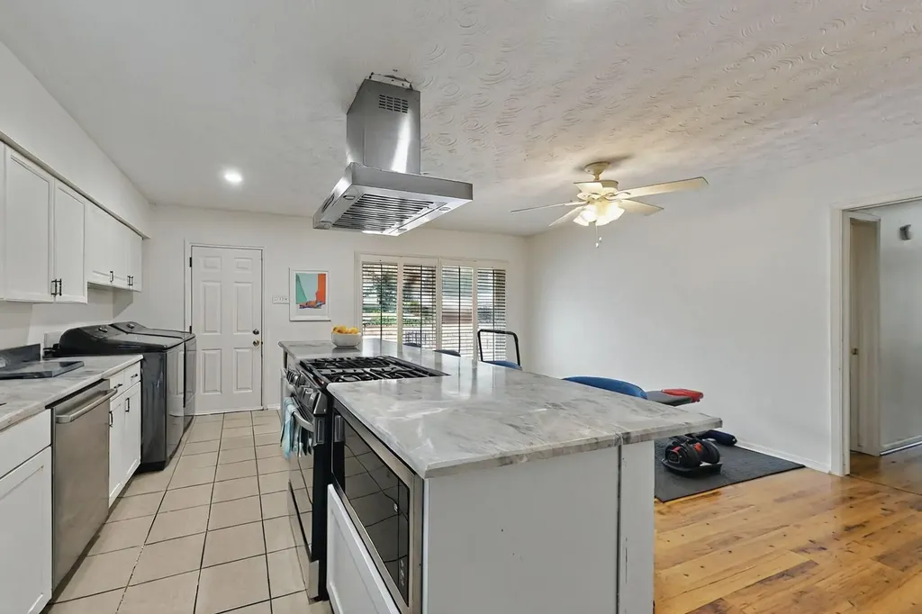 7305 Lehigh Drive Dallas TX 75214