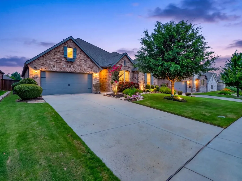 3713 Wildridge Boulevard Oak Point TX 75068