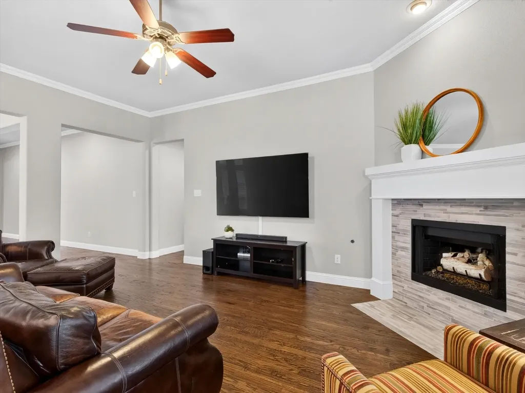 3713 Wildridge Boulevard Oak Point TX 75068