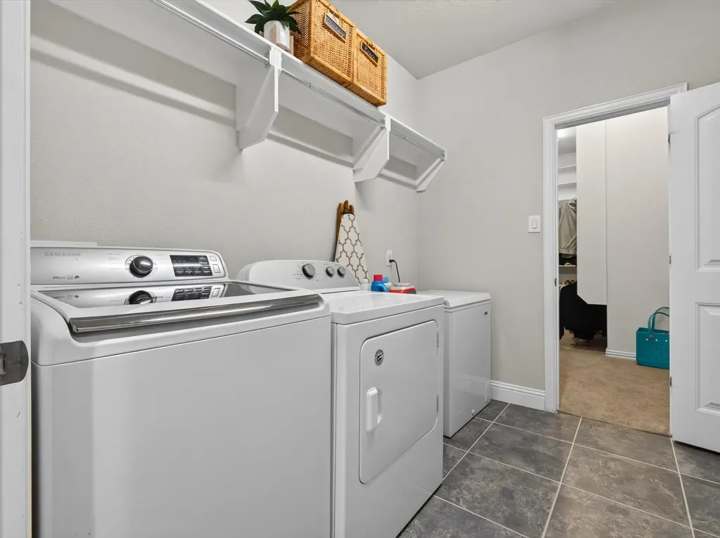 3713 Wildridge Boulevard Oak Point TX 75068