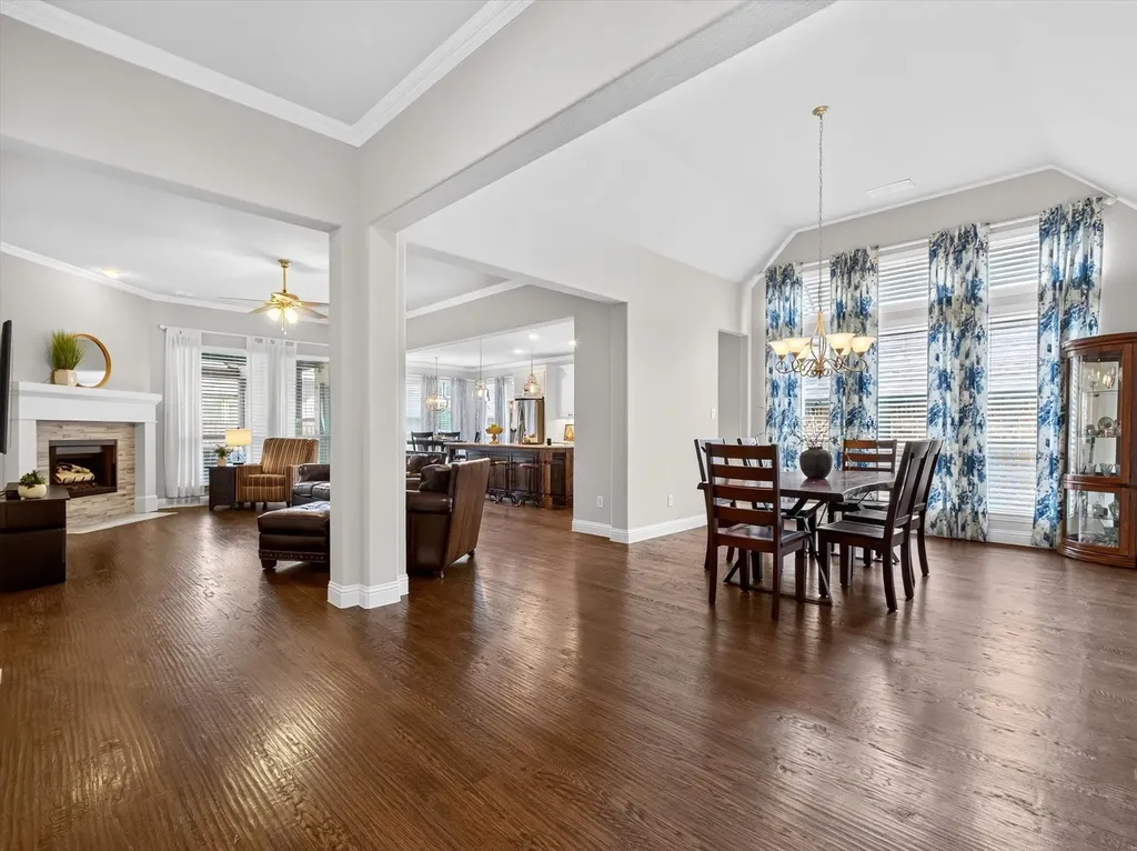 3713 Wildridge Boulevard Oak Point TX 75068