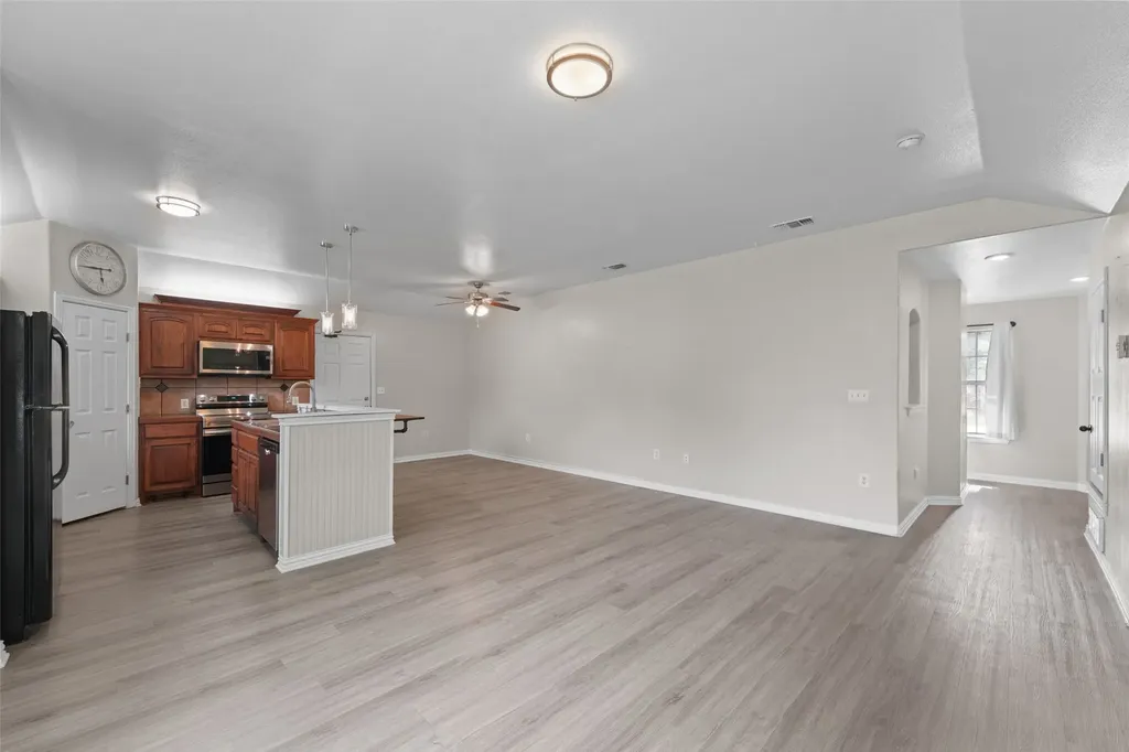 305 Ashwood Street Azle TX 76020