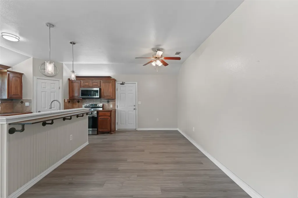 305 Ashwood Street Azle TX 76020