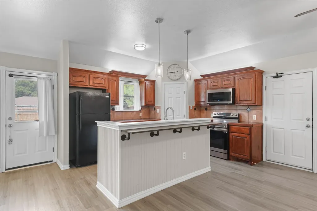 305 Ashwood Street Azle TX 76020
