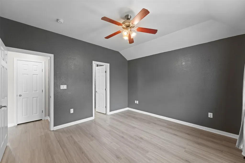 305 Ashwood Street Azle TX 76020