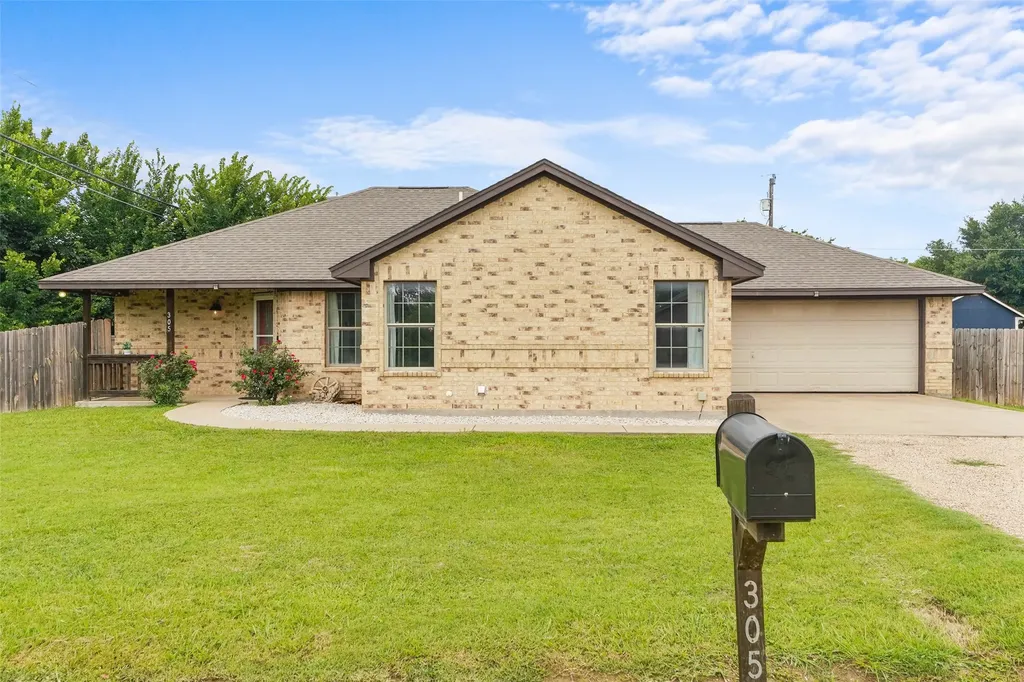 305 Ashwood Street Azle TX 76020