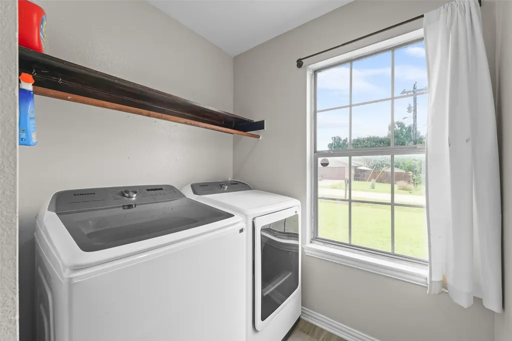 305 Ashwood Street Azle TX 76020
