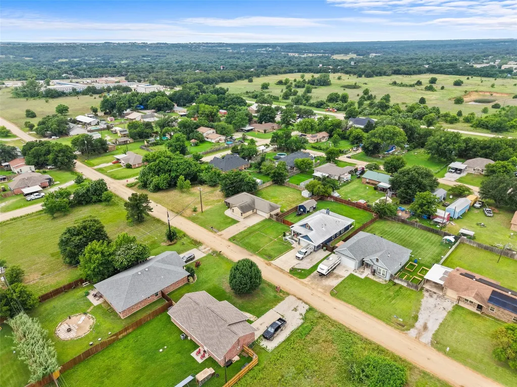 305 Ashwood Street Azle TX 76020