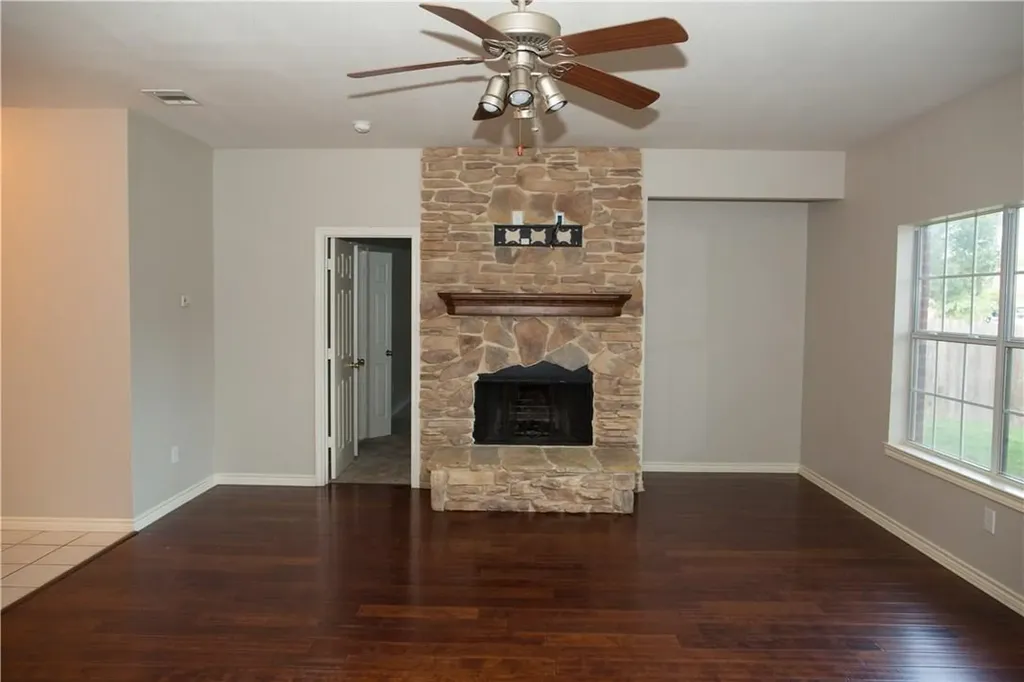 2410 South Forest Hill Corinth TX 76210