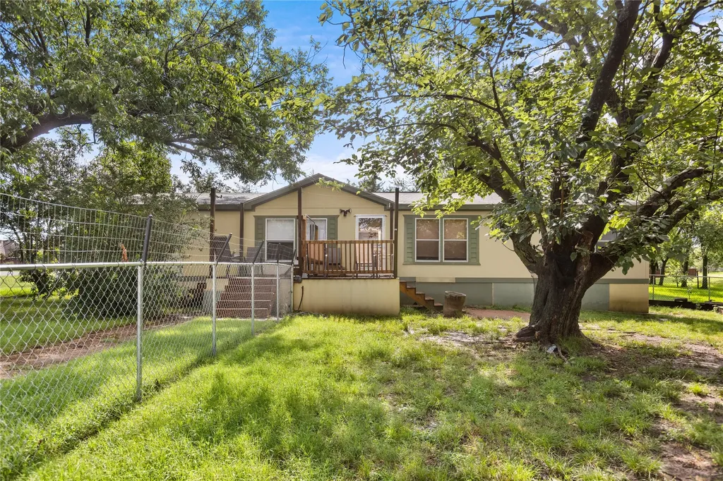 830 Pearce Drive Pottsboro TX 75076