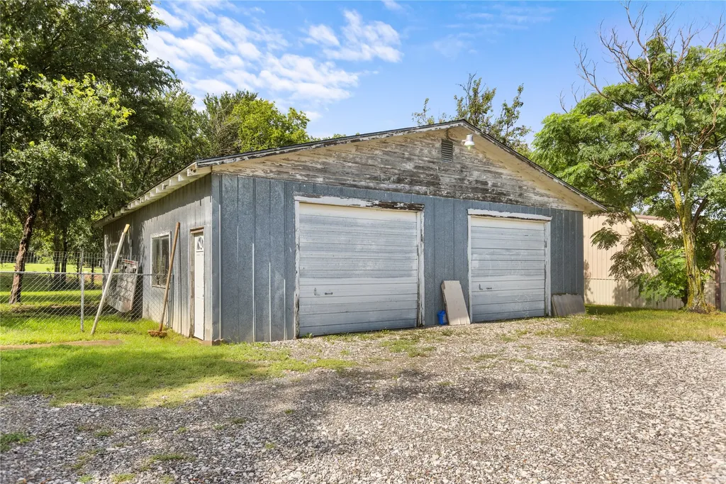 830 Pearce Drive Pottsboro TX 75076