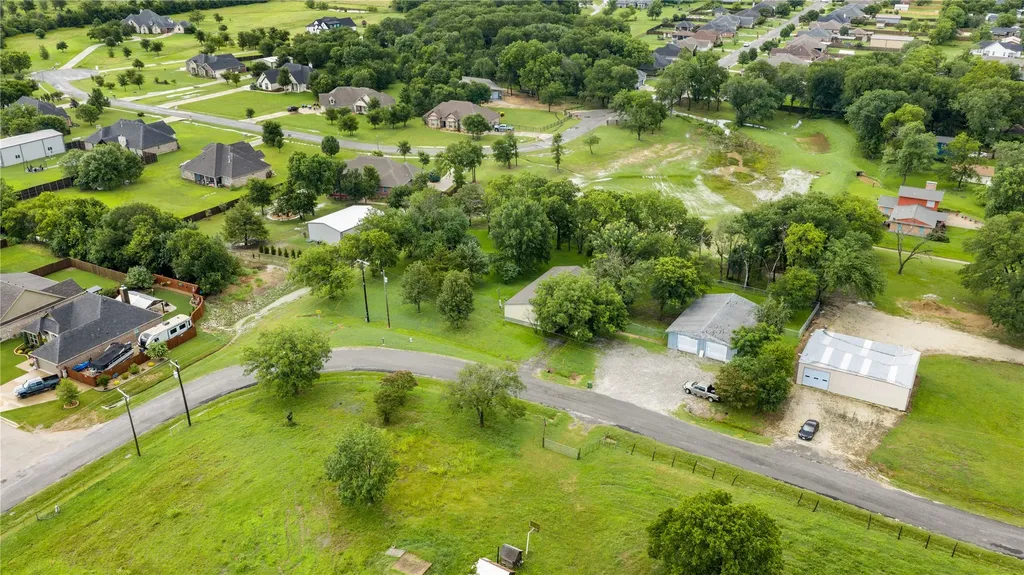 830 Pearce Drive Pottsboro TX 75076