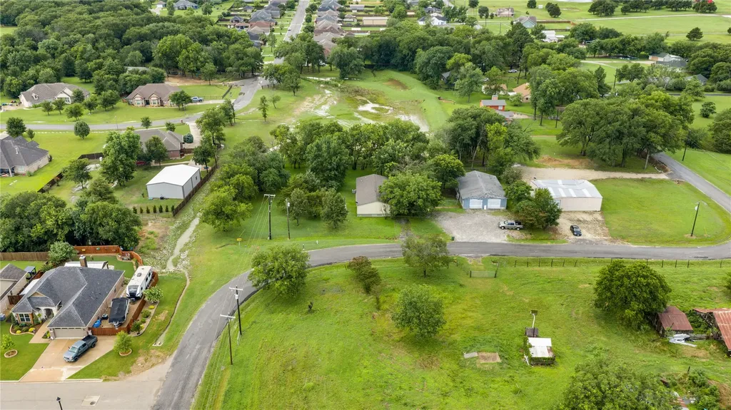 830 Pearce Drive Pottsboro TX 75076