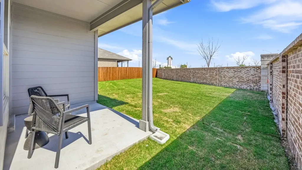 17137 Manzanilla Drive Justin TX 76247