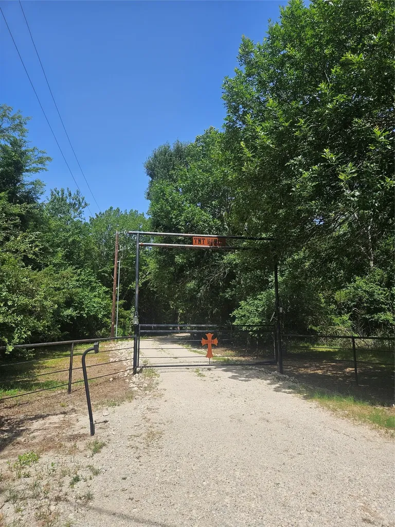 16051 County Road 341 Terrell TX 75161