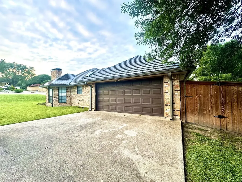 8712 Lake Country Drive Fort Worth TX 76179